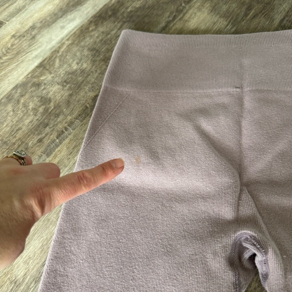 Everlane Ribbed High-Rise Biker Shorts - Mauve Dusty Pink - Size: M/L - Picture 3 of 7